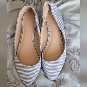 Old navy size 8 flats #288